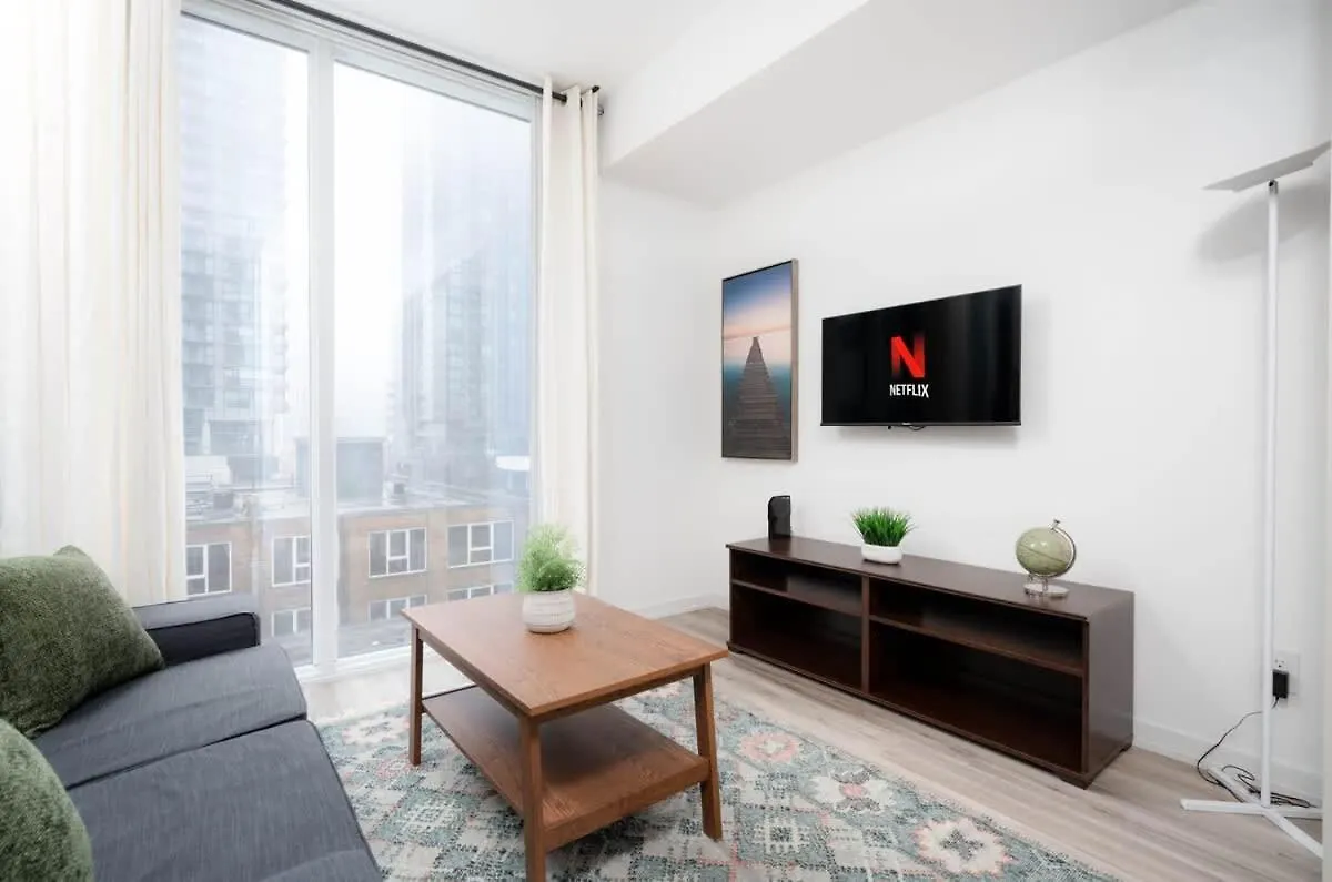 Apartment Midsize 1Bd Condo In Downtown Core Toronto